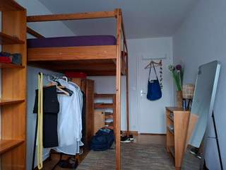 Chambre chez l'habitant / Appartement 1 pièce de 12 m², Pully, Avenue Guillemin