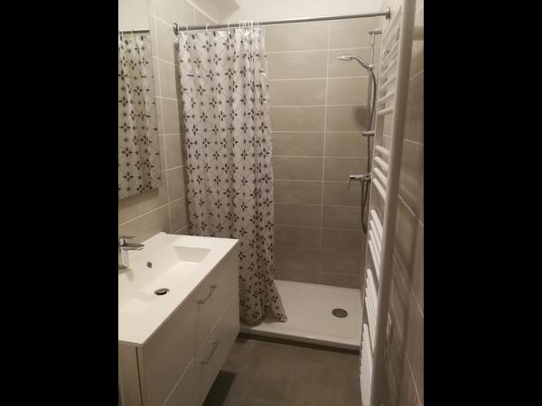 Colocation / Appartement 4 pièces de 70 m², Lyon, Rue du Sauveur / Photo 2