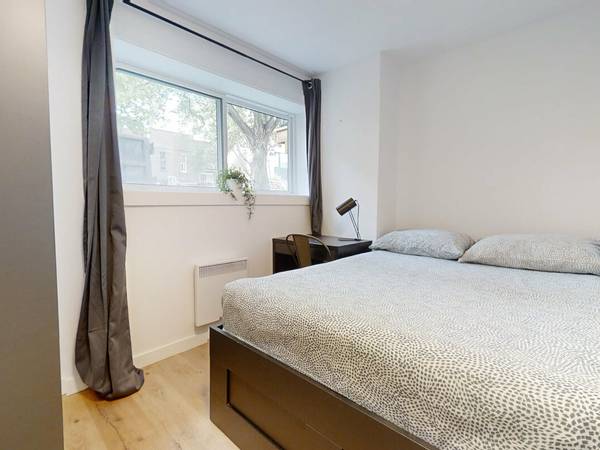 Colocation / Appartement 5 pièces de 120 m², Montréal / Photo 11