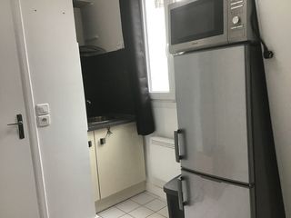 Huur / Studio apartment · 10 m², Paris, Boulevard Ornano