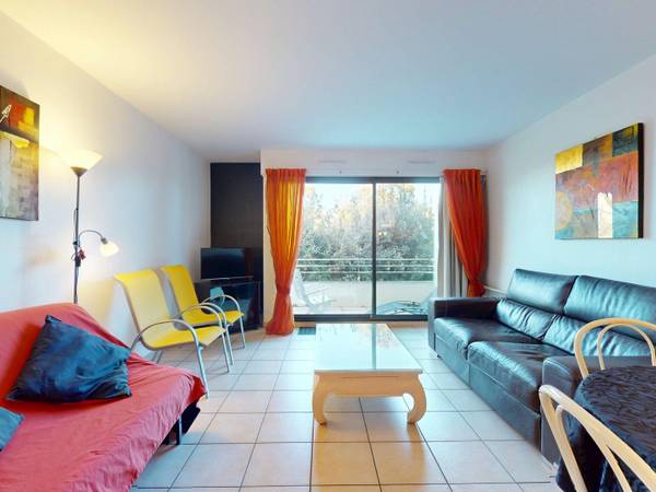 Location / Appartement 3 pièces de 67 m², La Rochelle, Boulevard Joffre / Photo 2