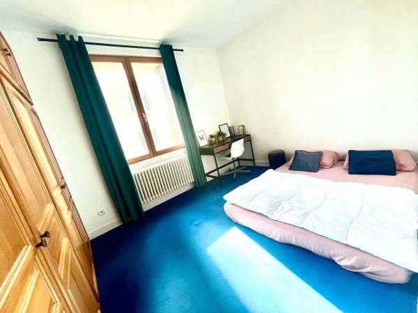 Colocation / Appartement 4 pièces de 70 m², Caen, Place Monseigneur des Hameaux / Photo 2