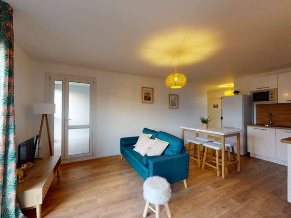 Colocation / Appartement 5 pièces de 77 m², Toulouse, Route de Seysses / Photo 2