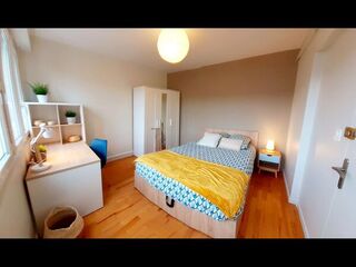 Colocation / 5 rooms apartment · 95 m², Clermont-Ferrand, Rue Saint-Simon