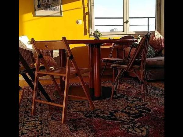 Sous-location / Immeuble 4 pièces de 100 m², Saint-Denis, Rue Proudhon / Photo 2