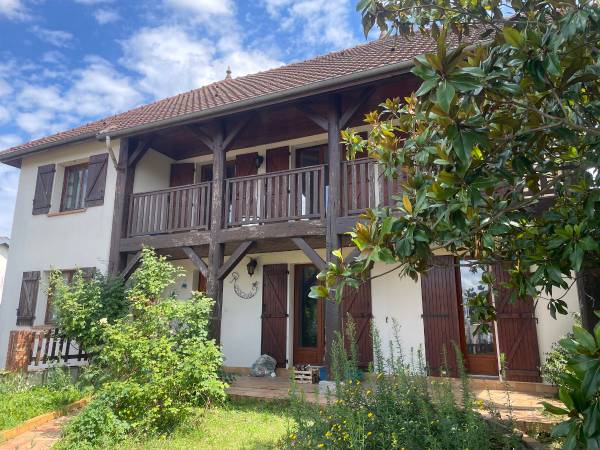 Colocation / Maison 9 pièces de 134 m², Rosières-prés-Troyes, Rue du Docteur Schweitzer / Photo 3