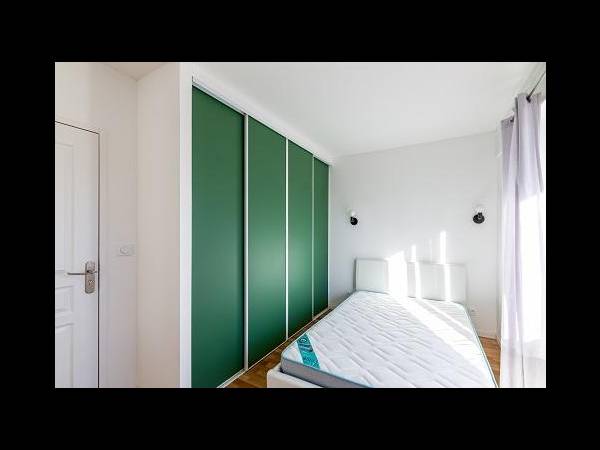 Colocation / Appartement 4 pièces de 125 m², Saint-Étienne, Rue du Onze Novembre / Photo 2