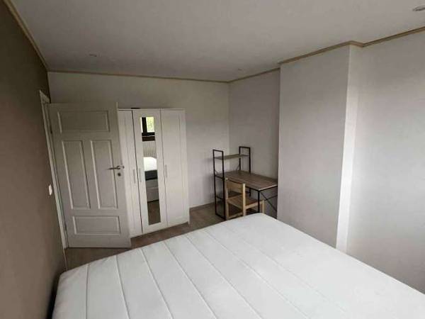 Colocation / Maison 8 pièces de 149 m², Seraing, Rue Franklin Roosevelt / Photo 2