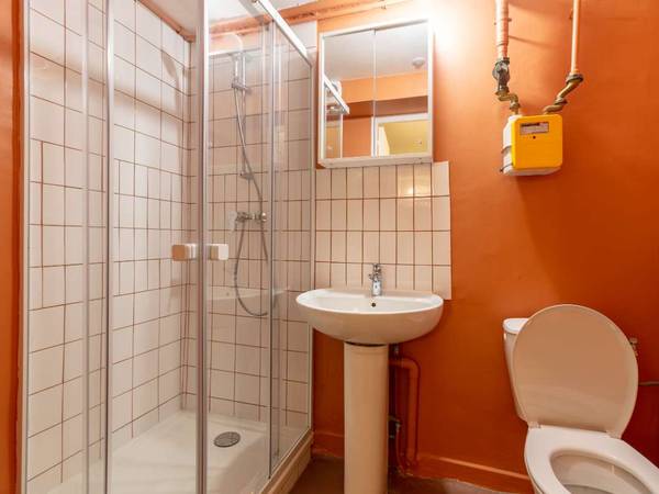 Coliving space / 10-bedroom house · 300 m², Paris, Rue des Orteaux / Photo 17