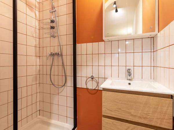 Coliving space / 10-bedroom house · 300 m², Paris, Rue des Orteaux / Photo 16