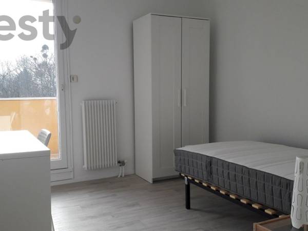 Colocation / Appartement 5 pièces de 95 m², Cergy, Les Linandes Oranges / Photo 4