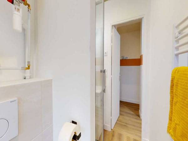 Colocation / Appartement 9 pièces de 140 m², Paris, Rue du Buisson Saint-Louis / Photo 9