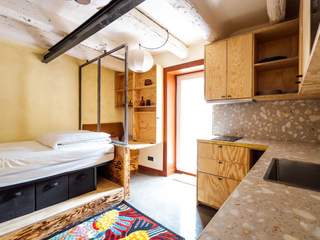 Room share, 10 rooms house, Marseille