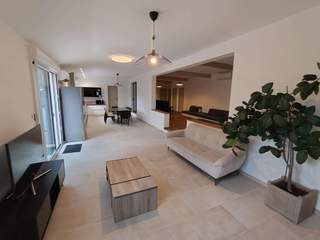 Flatsharing, 8-bedroom loft , Aix-en-Provence