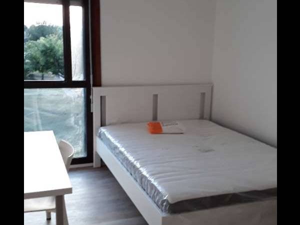Colocation / Appartement 5 pièces de 101 m², Pessac, Rue du Relais / Photo 2