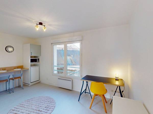 Location / Appartement 1 pièce de 22 m², Poitiers, Boulevard du Grand Cerf / Photo 2