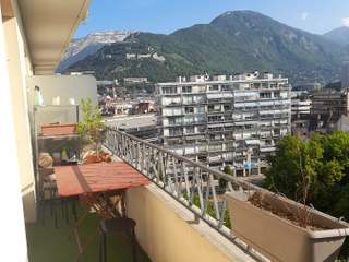 Colocation / 3 rooms apartment · 75 m², Grenoble, Place Paul Mistral