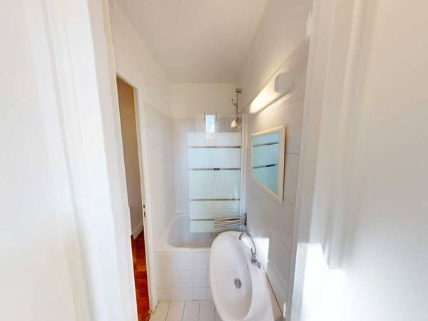 Colocation / Appartement 3 pièces de 50 m², Paris, Rue des Cloys / Photo 7
