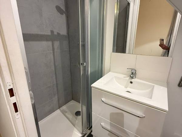 Colocation / Maison 6 pièces de 82 m², La Madeleine, Rue Godefroy / Photo 9