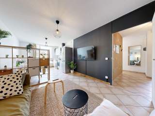 Spolubydlení / 5 rooms apartment · 81 m², Lyon, Rue Philippe Fabia