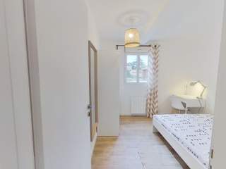 Colocation / Maison 12 pièces de 250 m², Lyon, Avenue Général Frère