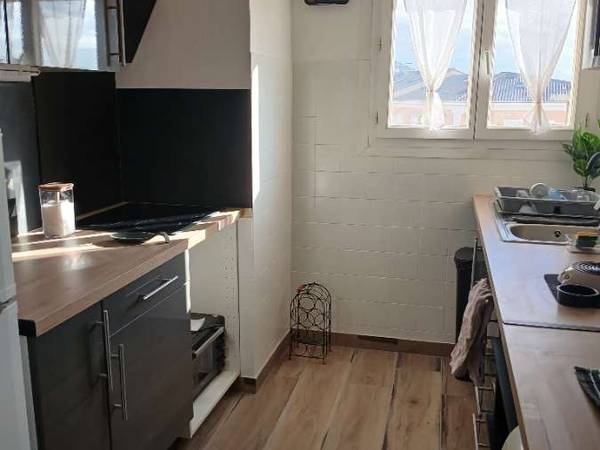Chambre chez l'habitant / Appartement 4 pièces de 61 m², Toulon, Boulevard Docteur Charles Barnier / Photo 2
