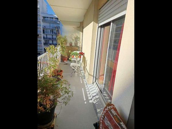 Chambre chez l'habitant / Appartement 4 pièces de 86 m², Paris, Avenue Mathurin Moreau / Photo 4