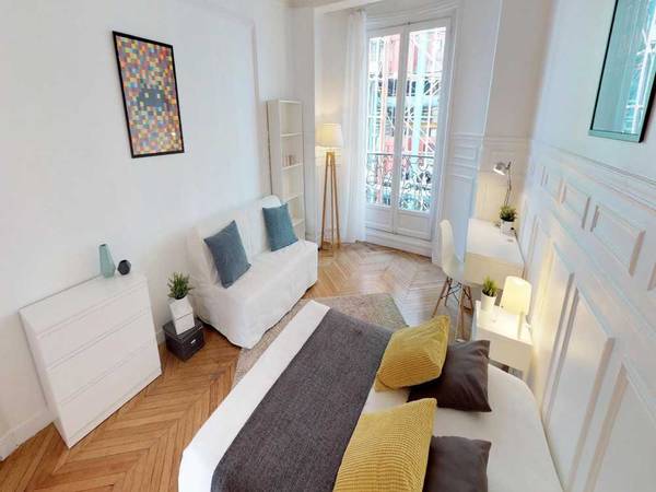 Colocation / Appartement 5 pièces de 110 m², Paris, Rue du Renard / Photo 2