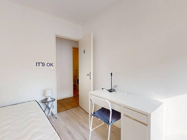 Colocation / Appartement 6 pièces de 90 m², Rennes, Square du Haut Blosne / Photo 2