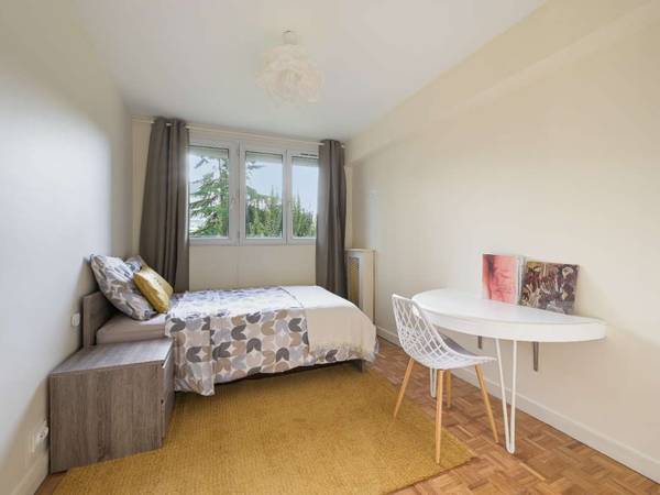 Colocation / Appartement 5 pièces de 107 m², Paris, Avenue de Choisy / Photo 2