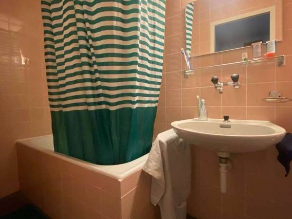 Colocation / Appartement 4 pièces de 100 m², Sion, Rue de Lausanne / Photo 2