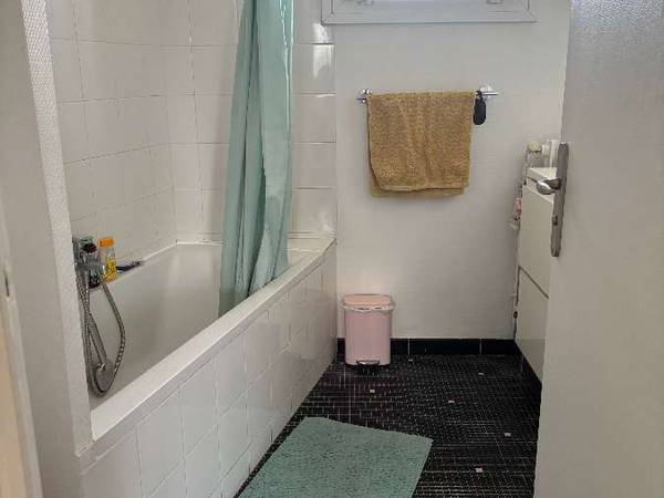 Sous-location / Appartement 3 pièces de 70 m², Marseille, Rue Saint Pierre / Photo 2