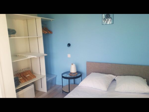 Colocation / Appartement 5 pièces de 80 m², Fontaine, Rue Colonel Fabien / Photo 2