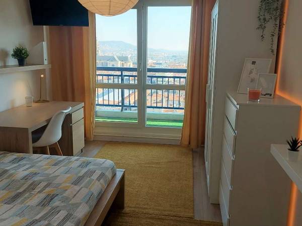 Colocation / Appartement 5 pièces de 90 m², Nancy, Rue Grand Rabbin Haguenauer / Photo 2