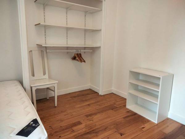 Colocation / Appartement 7 pièces de 90 m², Besançon, Rue Frédéric Bataille / Photo 2