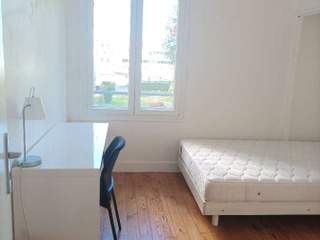 Flatsharing / 7-bedroom flat · 90 m², Besançon, Rue Frédéric Bataille