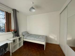 Colocation / Appartement 5 pièces de 12 m², Antony, Avenue de la Residence