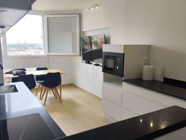 Colocation / Appartement 5 pièces de 74 m², Lyon, Rue Philippe Fabia / Photo 2