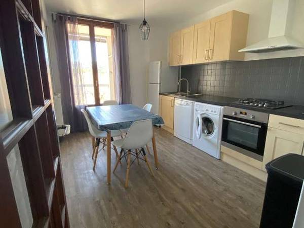 Colocation / Appartement 4 pièces de 80 m², Aix-en-Provence, Chemin de Chemin de Pravet / Photo 2