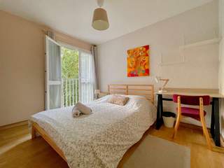Colocation / Appartement 6 pièces de 96 m², Les Ulis, Rue des Millepertuis