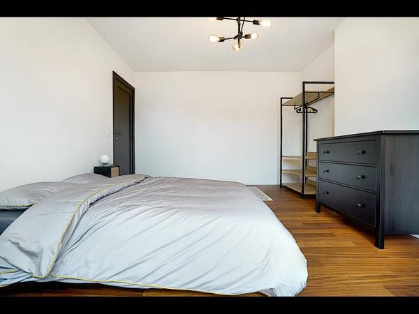 Coliving / Maison 10 pièces de 315 m², Charleroi, Rue d'Angleterre / Photo 2