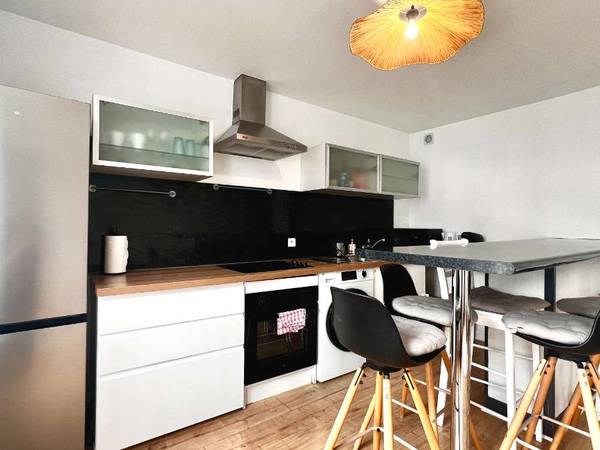 Colocation / Appartement 4 pièces de 65 m², Bordeaux, Cours Edouard Vaillant / Photo 2