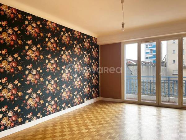 Location / Appartement 3 pièces de 73 m², Pau, Rue de l'Abbe Bremond / Photo 2