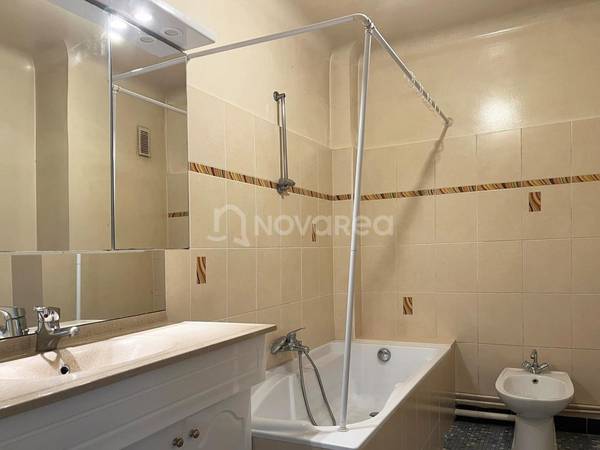 Location / Appartement 3 pièces de 73 m², Pau, Rue de l'Abbe Bremond / Photo 6