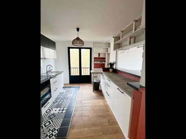 Colocation / Appartement 5 pièces de 91 m², Rennes, Rue Frédéric Mistral / Photo 2