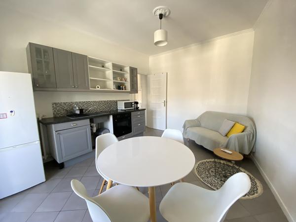 Location / Appartement 4 pièces de 70 m², Nice, Avenue Raymond Féraud / Photo 2