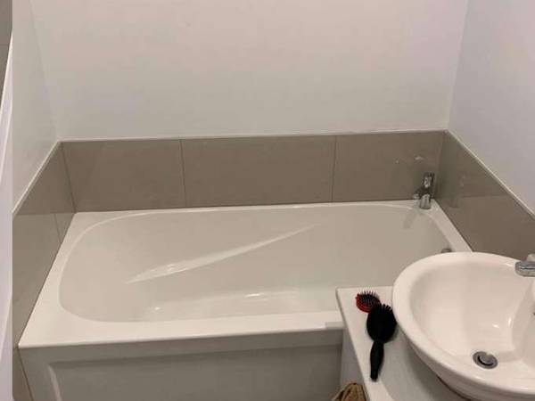 Colocation / Appartement 7 pièces de 107 m², Montréal, Rue la Fontaine / Photo 16