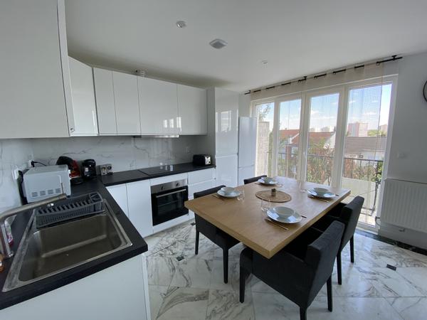 Colocation / Maison 10 pièces de 180 m², Montreuil, Rue de la Défense / Photo 2