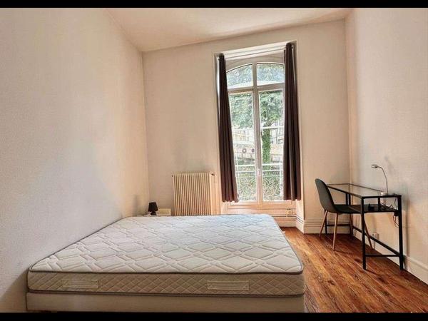 Colocation / Appartement 4 pièces de 60 m², Le Mans, Rue Barbier / Photo 2