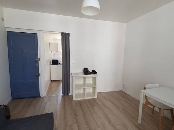 Location / Appartement 1 pièce, Saint-Brieuc / Photo 2